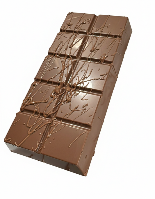 Ręcznie robiona czekolada z Dubaju: edycja z orzechami laskowymi – 200 g