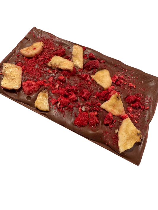 Belgian Milk Chocolate with Dry Raspberry and Banana– 100g